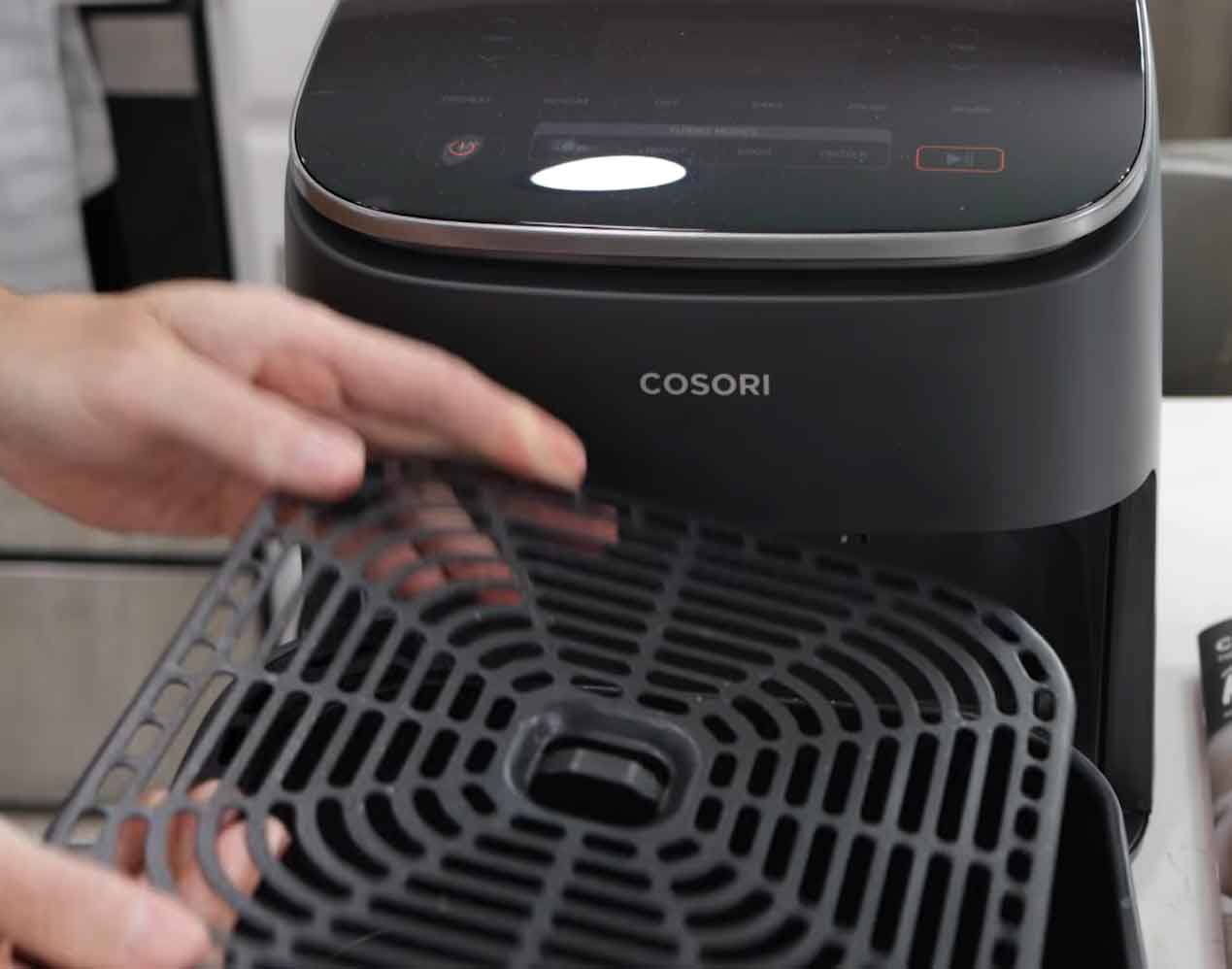 Cosori Turbo Blaze Air Fryer design 