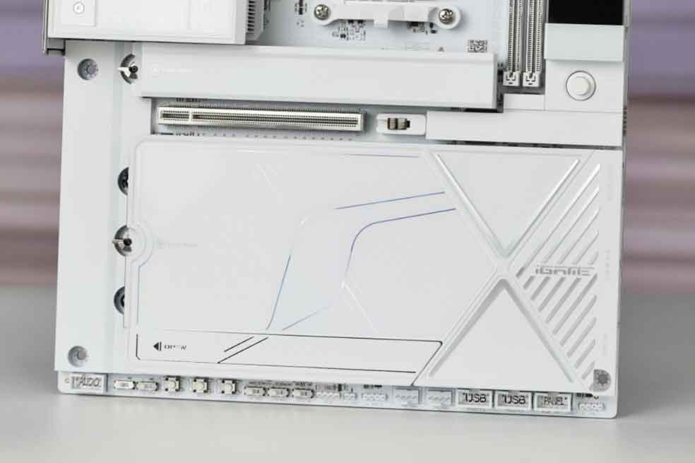 Colorful iGame X870E Vulcan Motherboard