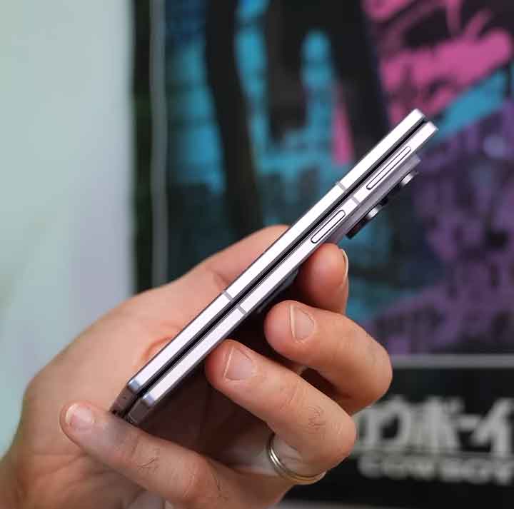 Samsung Galaxy Z Fold 8