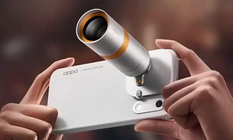 Hands holding the OPPO Hasselblad teleconverter kit attached to the phone for extreme optical zoom