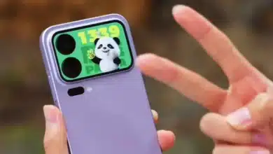 Xiaomi 18 Pro purple edition showing AI dynamic rear screen with animated 3D panda widget